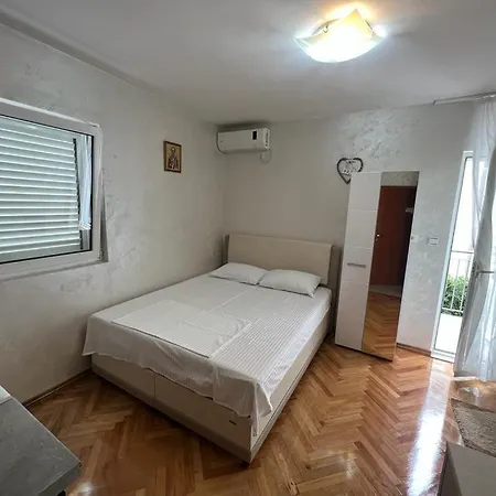 Budva Apartments *